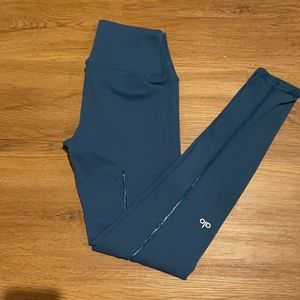 Alo yoga pants